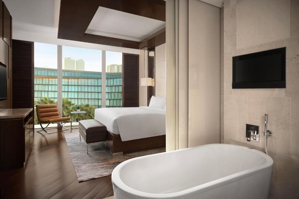 Presidential Suite, Executive lounge access, 1 King